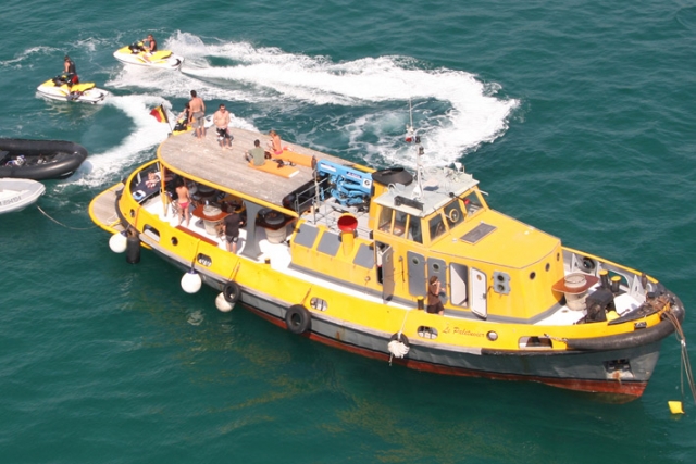  Disfruta del ocio remolcador del Paletuvier con Entre Ciel et Mer Renta de barcos 